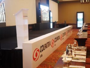 evolución publicitaria - mobiliario comercial y stands   (15)