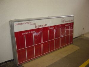 evolución publicitaria - mobiliario comercial y stands   (26)